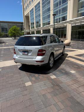 Gray 2010 Mercedes-Benz M-Class ML 350 4MATIC
