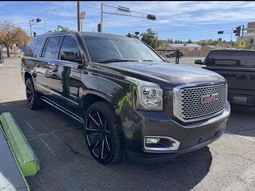 2017 GMC Yukon XL Denali