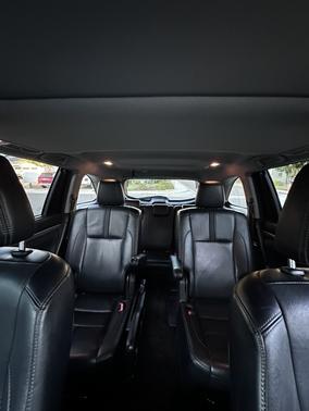 Gray 2018 Toyota Highlander SE