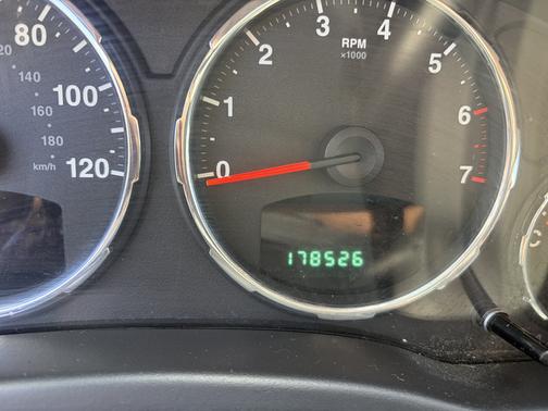 Gray 2010 Jeep Liberty Sport
