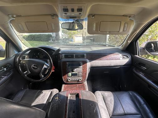 Gray 2007 GMC Yukon XL Denali
