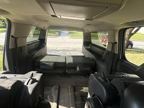 Gray 2007 GMC Yukon XL Denali
