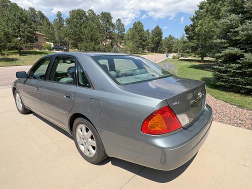 2002 Toyota Avalon XLS