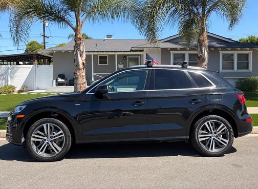 Black 2020 Audi Q5 e 55 Premium