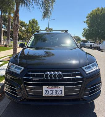 Black 2020 Audi Q5 e 55 Premium