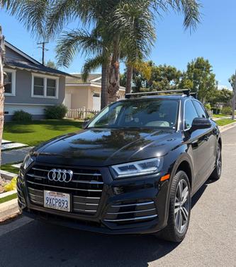 Black 2020 Audi Q5 e 55 Premium