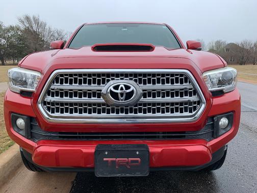 2017 Toyota Tacoma TRD Sport