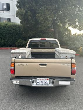Gold 2001 Toyota Tacoma Xtracab