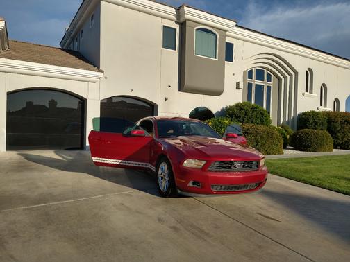 2011 Ford Mustang V6 Premium