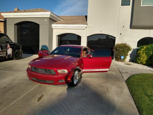 2011 Ford Mustang V6 Premium