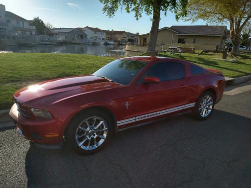 2011 Ford Mustang V6 Premium