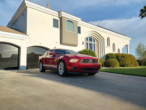 2011 Ford Mustang V6 Premium