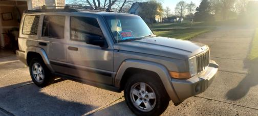 2006 Jeep Commander Base
