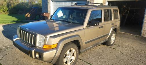 2006 Jeep Commander Base