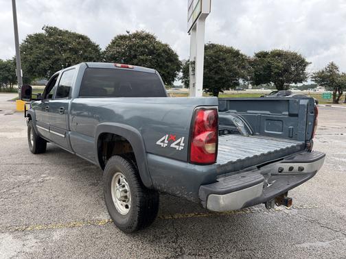 Blue 2006 Chevrolet Silverado 2500 LT H/D Crew Cab