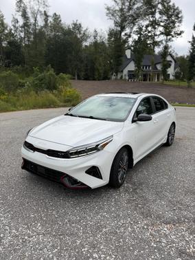 White 2024 Kia Forte GT