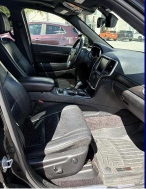 Black 2018 Jeep Grand Cherokee Limited