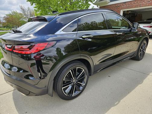 2022 INFINITI QX55 LUXE