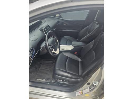 2016 Toyota Prius Four Touring