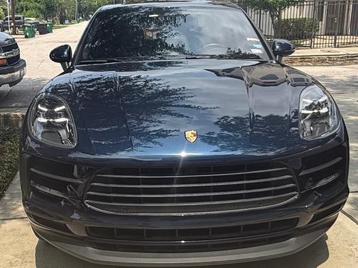 Blue 2019 Porsche Macan Macan S