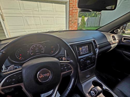 Gray 2014 Jeep Grand Cherokee Limited