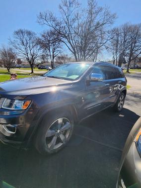 Gray 2014 Jeep Grand Cherokee Limited