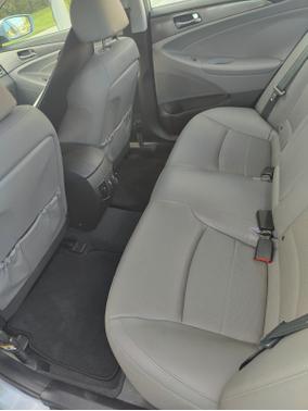 2012 Hyundai SONATA Hybrid Base