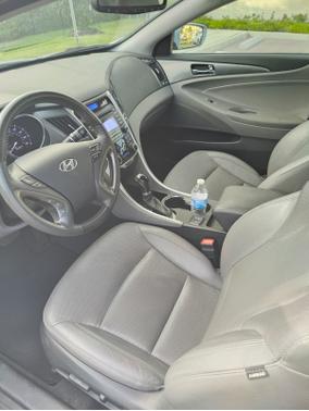 2012 Hyundai SONATA Hybrid Base