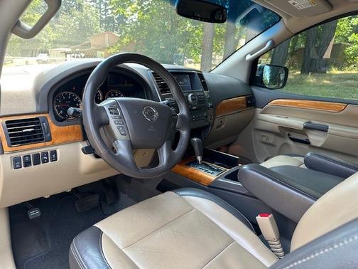 2013 Nissan Armada Platinum