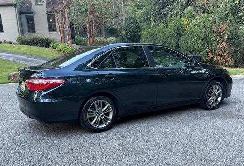 Blue 2017 Toyota Camry SE