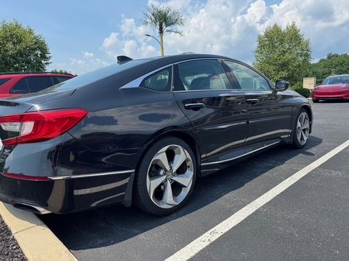 2018 Honda Accord Touring 2.0T