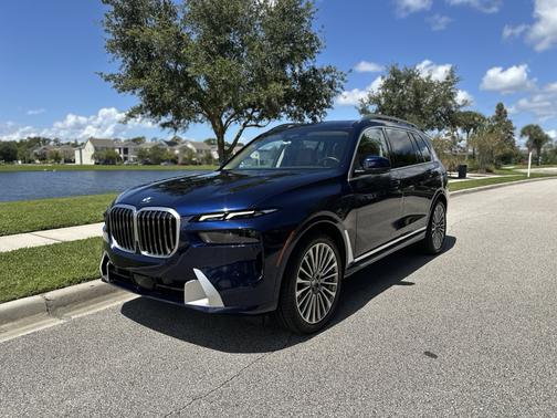 2023 BMW X7 xDrive40i
