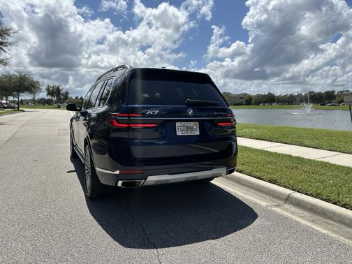 2023 BMW X7 xDrive40i