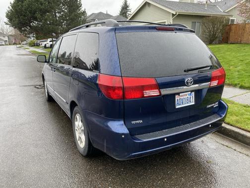 2004 Toyota Sienna XLE Limited