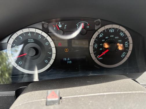 White 2010 Ford Escape Limited