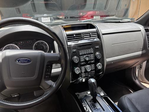 White 2010 Ford Escape Limited