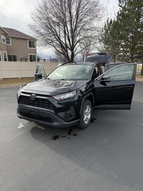 2020 Toyota RAV4 Hybrid LE