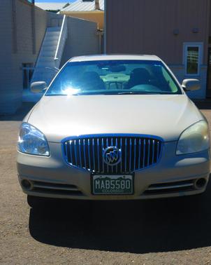 Beige 2010 Buick Lucerne Super