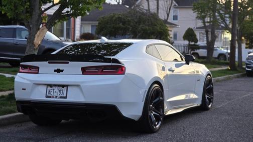 White 2017 Chevrolet Camaro 1SS