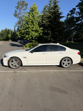 White 2011 BMW 535 i xDrive