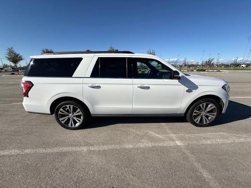 White 2021 Ford Expedition Max King Ranch