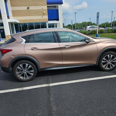Pink 2017 INFINITI QX30 Premium