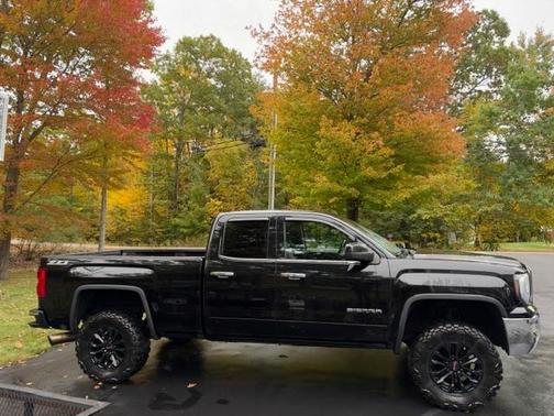 Black 2019 GMC Sierra 1500 Limited SLE