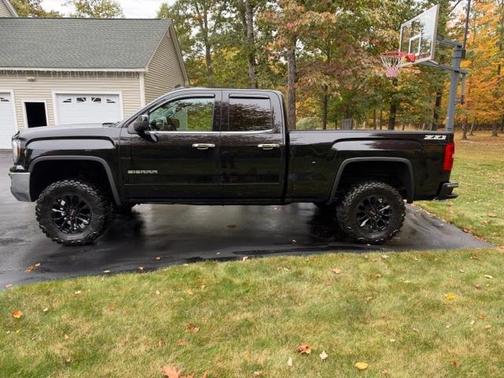 Black 2019 GMC Sierra 1500 Limited SLE