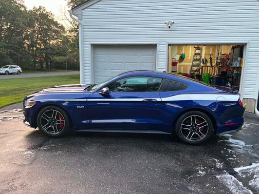 Blue 2016 Ford Mustang GT Premium