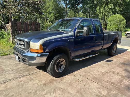 1999 Ford F-250 XL SuperCab Super Duty
