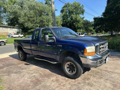 1999 Ford F-250 XL SuperCab Super Duty