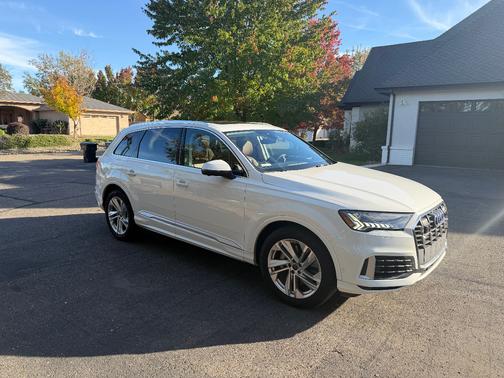 2023 Audi Q7 55 Prestige