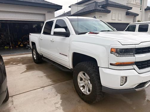 White 2017 Chevrolet Silverado 1500 2LT