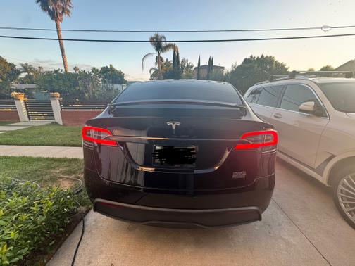 2022 Tesla Model X Plaid